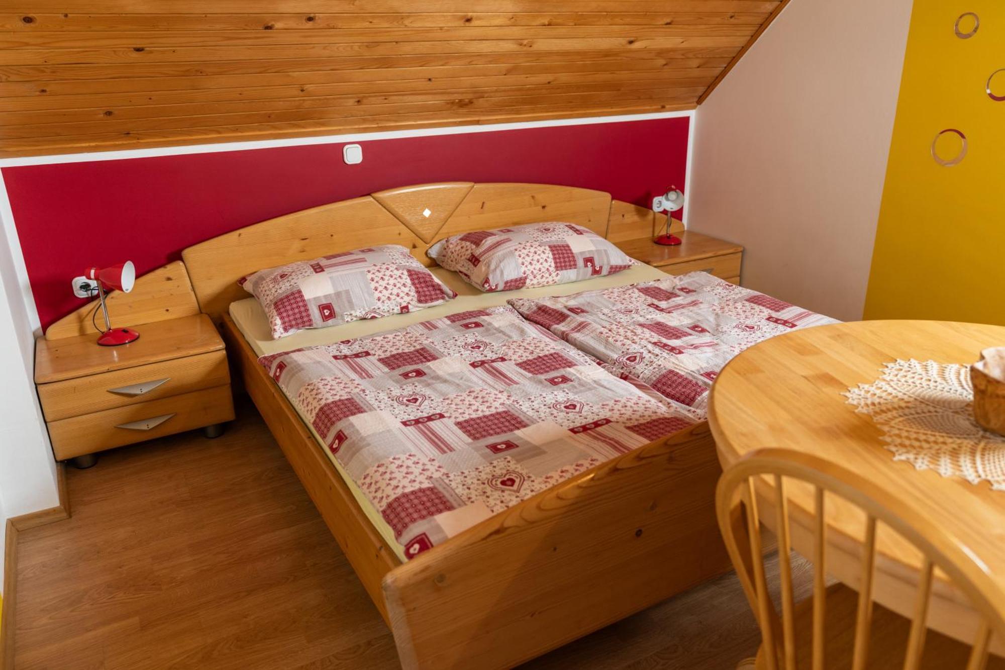 Apartments And Rooms Hodnik Slavko Bohinj Pokój zdjęcie